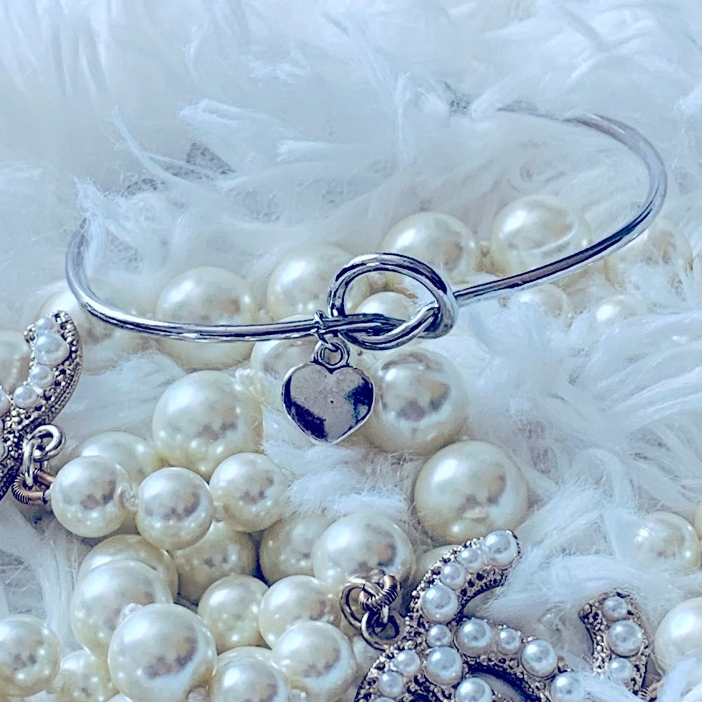💖Handmade Silver Heart Charm Stackable Cuff 💖